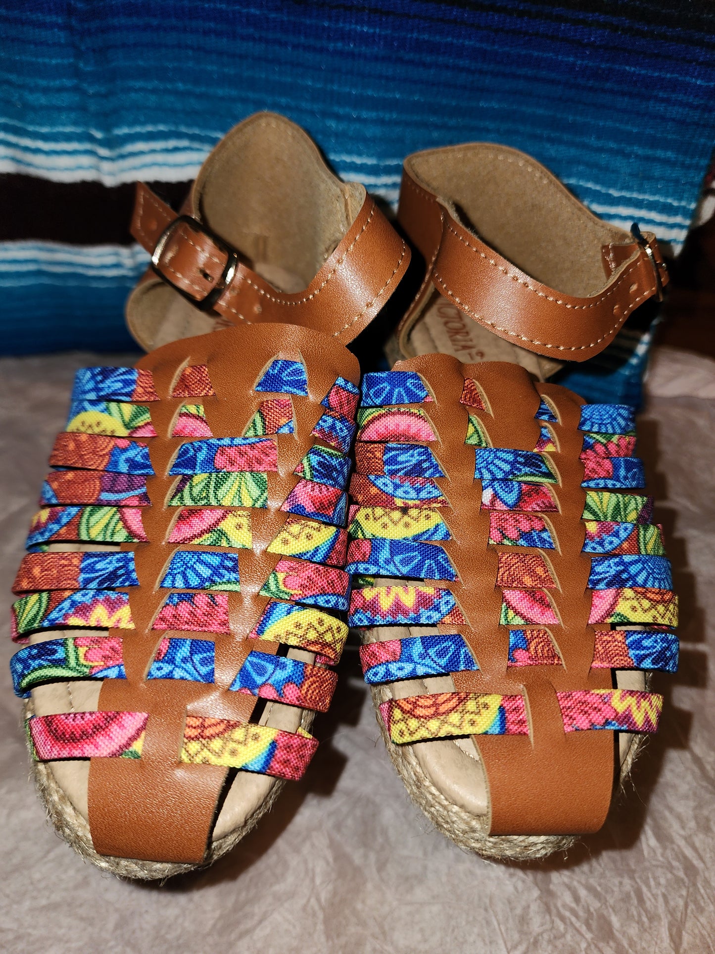 Little Girls Floral Embroidered Huaraches size 19